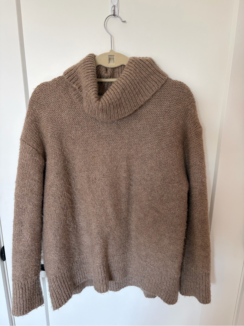 Banana Republic Taupe Scoop/Turtleneck Cozy Knit Sweater